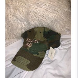 Camo Tailgate Baseball Hat - Never Worn
